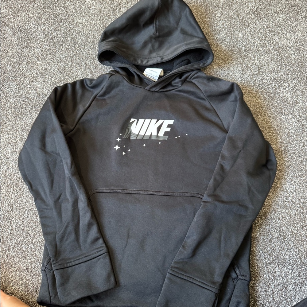 Nike Men's Black Pullover Hoodie